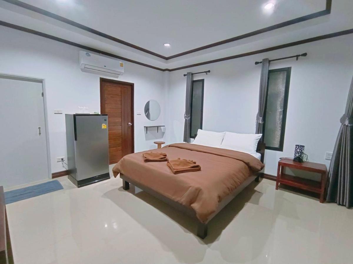 บ้านแม่อุทัยธานี Baanmae Uthaithani Eksteriør bilde